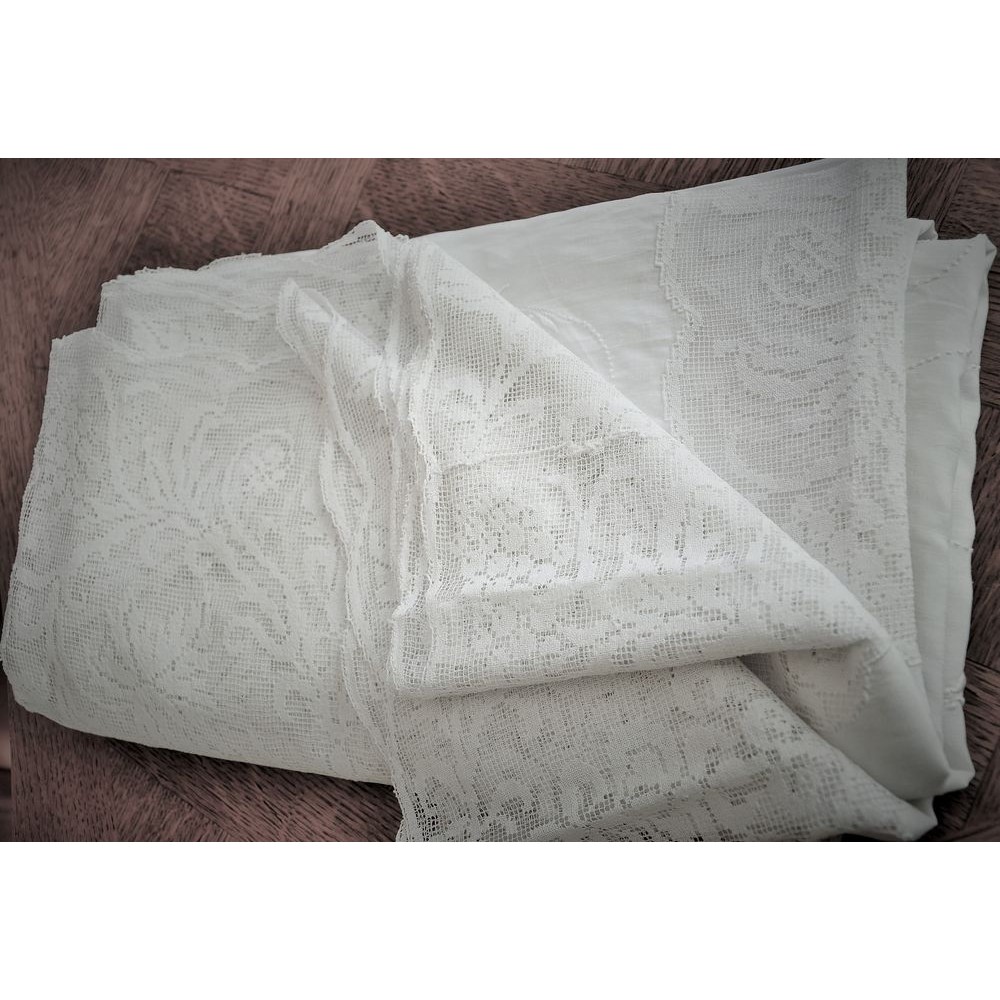 Nappe lin dentelle blanche vintage fêtes mariages collection