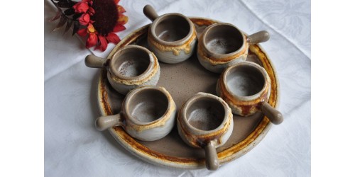Stoneware Snails Mini-Pots on Trivet Plate