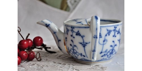 Antique Blue & White Invalid Feeding Cup