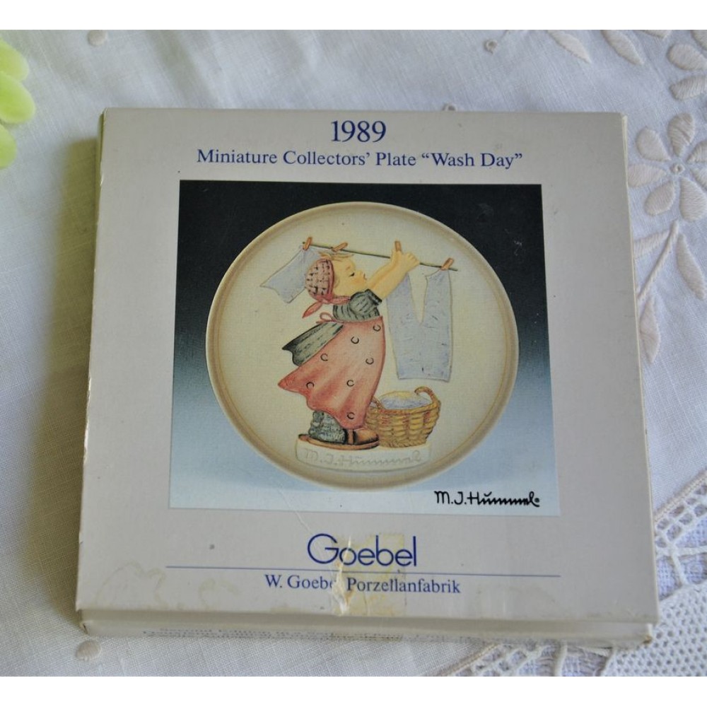 1989 Goebel Hummel Miniature Plate WASH DAY