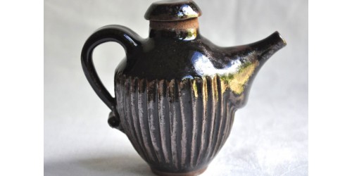 Art Pottery Ribbed Treacle Glaze Teapot