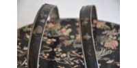 Boîte de métal ovale à décor de chinoiseries