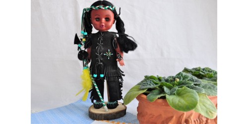 Aborigenal Canada First Nations Vintage Doll