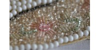 Collier fantaisie ras du cou perlé vintage