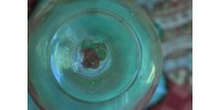 Petit vase en verre d'art soufflé à bord ondulé 